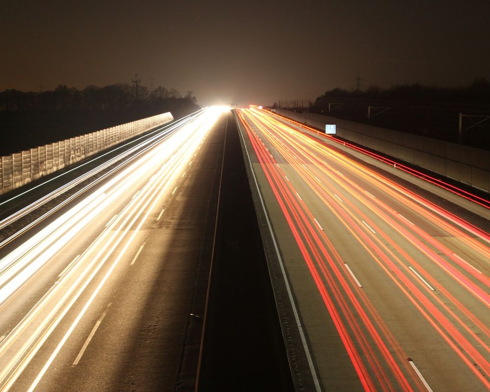 Nocna autostrada na trasie busów z Lublina do Niemiec